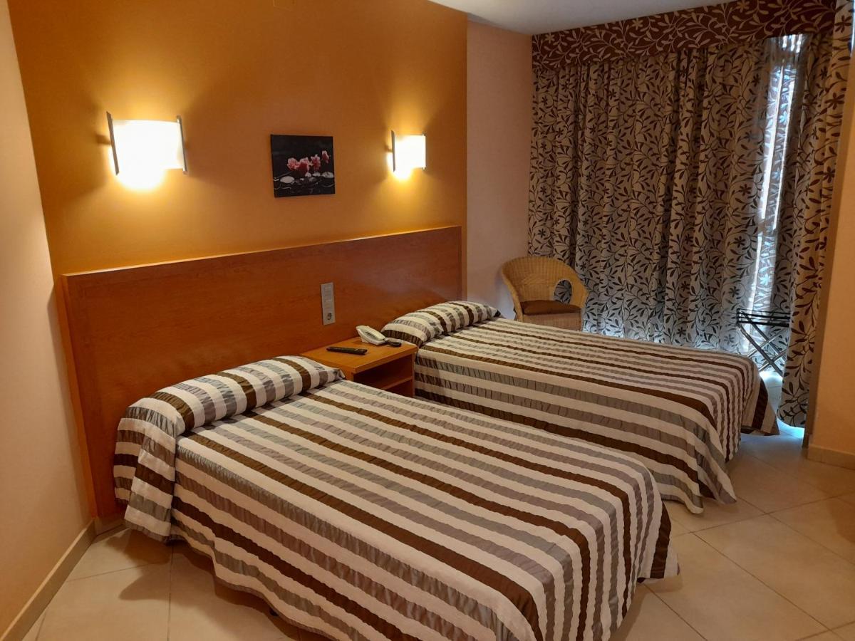 Hotel Avenida El Morell ภายนอก รูปภาพ